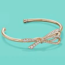 Our jewellery builds on a legacy of over 180 years of craftsmanship with beautifully designed necklaces and pendants, bracelets, rings and more. After Sales Services At Tiffany Will They Clean Your Jewelry For Free Or Fix A Broken Bracelet Theeyeofjewelry Com