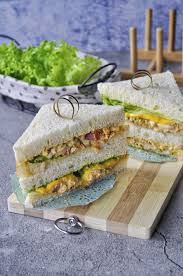 Letakkan sesudu bumbu bancuhan telur dan letak atas tomato tadi dan ratakan. Sandwich Tuna Dan Telur Resepi Ringkas Dan Sedap Qasey Honey