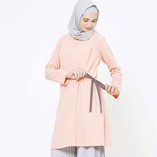 Model baju gamis terbaru 2021: Ragam Baju Tunik Terbaru Untuk Wanita Berhijab Fainun Com