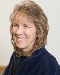 Ann Moose's Instagram, Twitter & Facebook