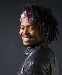 BROEDT OP EEN NIEUWE SONG