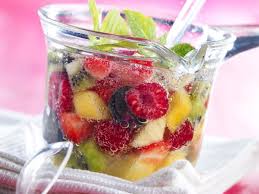 Soupe De Fruits Au Vin Petillant Recette Recette Soupe De Fruits Verrine De Fruits Frais