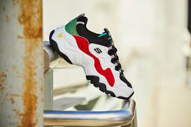 Jual beli skechers d lites terbaru 2021, tersedia berbagai pilihan skechers d lites harga murah! Skechers Hadir Dengan Koleksi One Piece Baharu