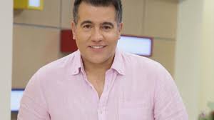 Celebridades expresan apoyo en redes sociales a Carlos Calero