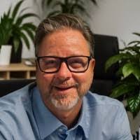 Amber Wortham's Instagram, Twitter & Facebook