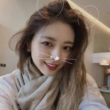 Yuna Pics On Twitter In 2020 Itzy Model Beauty