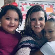 Lindsay Staskowski (@MrsStaskowski)