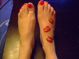 Yin and yang foot tattoo. Top 5 Cute Foot Tattoos