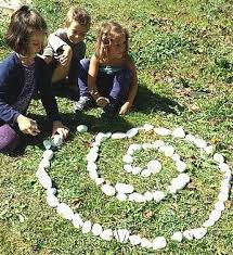 Land Art Couleur D Automne Art Paysage Land Art Escargot Maternelle