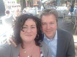 Caroline van der plas genomineerd voor de verschilmakersaward 2020! Caroline Van Der Plas Ar Twitter Op De Oude Markt In Gem Enschede Mooie Plannen Aan Het Maken Met Drsdannydevries Om Samen Met Mijn Bedrijf Farmfoodcom En Zijn Ambassadetwente Voor De Boer Burgercommunicatie In