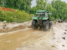 Káldon alaposan meglepődött mindenki, miután megérkezett a vihar. Akkora Jegeso Volt Peresznyen Hogy Munkagepekkel Kellett Eltakaritani Roviden