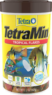 It's an approach that delivers fish food that's nutritionally balanced and highly digestible to help. Tetramin Tropical Flakes Fish Food 2 20 Oz Jar Chewy Com