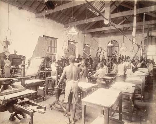 File:Press room in The Times of India office in Bombay, November 1898.jpg - Wikimedia Commons