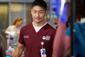 Saison 5 épisode 22 voir tous les épisodes de la série saison 6 épisode 2. One Chicago Chicago Med Saison 6 Episode 3 Chicago Fire Saison 9 Episode 3 Chicago P D Saison 8 Episode 3 Critiques Series Et Cine Actu Breaking News Ca Deborde De Potins