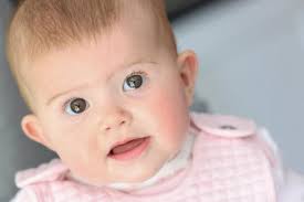 Young Wiltshire mum with life-limiting cancer delayed treatments to have  baby girl