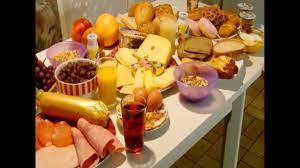 Was gehört zu einem brunch tegut. Zutaten Fur Ein Brunch Fur Ein Spatfruhstuck Youtube
