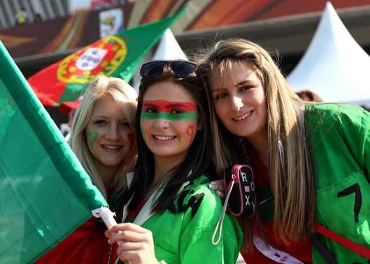 Portuguese girls | Portugal Portuguese people Football fans … | Flickr
