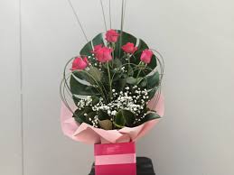 Order online artificial flowers via ferns n petals, best online store for beautiful looking plastic flowers. Product Hsf 011 Hallam Spring Square Florist