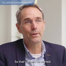 We are thrilled to announce that HiiL's CEO, Sam Muller, has been honoured  with the title of Officer in the Order of Orange-Nassau, a distinguished  Dutch royal honor. Presented by Mayor Leendert