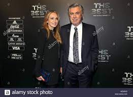 He married mariann barrena mcclay in 2014 and has a daughter named katia. Carlo Ancelotti Und Mariann Barrena Mcclay Wahrend Der Besten Fifa Football Awards 2017 Im Palladium Theatre London Stockfotografie Alamy