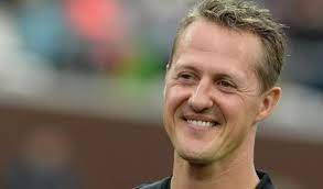 Biz de bu nedenle bu yazımızda formula 1 tarihinin en önemli figürlerinden biri olan michael schumacher ile ilgili biraz daha detaylı bilgiler 3 ocak 1969'ta almanya'nın hürth kentinde doğan schumacher'in babası duvar ustasıydı ve annesi de kantinde çalışıyordu. Michael Schumacher Aktuell Krimi Um Schumi Krankenakte Alle Fragen Alle Antworten News De