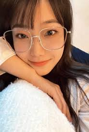 交一個男伴冬天抱在一起睡覺沒事就打🫧 但交不到突然很想打🫧 但跨不過去那強大的邊緣人設定感