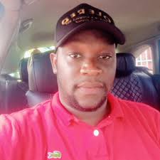 C'est Dimitar Berbatov qui était au Champroux aujourd'hui ou j'ai maux  d'yeux 😎. #Ligue1CIV