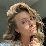 Amanda Slusher's Instagram, Twitter & Facebook