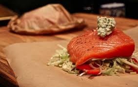 Roasted salmon with vegetable crunchies is a healthy meatless addition to your passover holiday meals. Chosen Eats Eating Passover Day 12 Salmon En Papillote Jewishboston