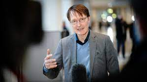 Was impfungen und die indische mutation für deutschland bedeuten. Karl Lauterbach Zum Corona Impfstart In Deutschland Uns Lauft Die Zeit Davon