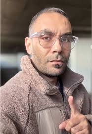 Evan Warren (@n0stalgia92)