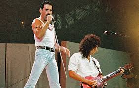 Freddie mercury the lead singer of queen and solo artist, who majored in stardom while giving new meaning to the word. Brian May Pays Tribute To Freddie Mercury On 29th Anniversary Of His Death