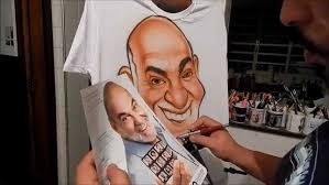 Caricatura em camisetas