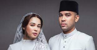 Baru 2 bulan nikah, perangai sebenar emma maembong terbongkar. Tahniah Emma Maembong Selamat Bergelar Isteri Kepada Juruterbang