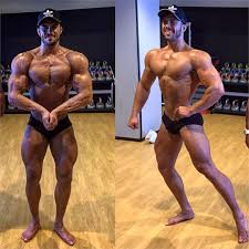 Trener personalny gwiazd i ich przyjaciel zmarł w wieku 32 lat. Jacek Kramek Forum Sfd