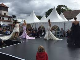 Modenschau Hochzeitswelt Schloss Diedersdorf Hochzeit Modenschau Schloss