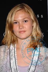 Charlotte Nicholson's Instagram, Twitter & Facebook