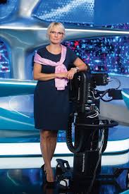 A válasz online írt cikket a bayer felesége által vezetett országos vérellátó szolgálat plazmaeladási szerződéseiről. Farkas Boglarka