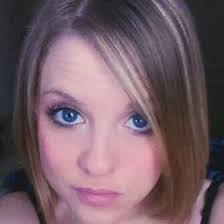 Amanda Folkerts's Instagram, Twitter & Facebook