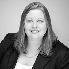 Amanda Stamp's Instagram, Twitter & Facebook