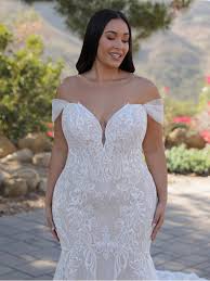 Hochwertige hochzeitskleider in großer auswahl an brautkleider brautjungfernkleider,blumenmädchenkleider und mehr modische hochzeitsmode. Brautkleider Grosse Grossen Berlin 1a Plus Size Vanity Bridal