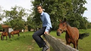 Dans le cadre de ses fonctions, alexander de croo a découvert que dans le monde entier (y compris en belgique), le rôle assigné aux femmes manque d'ambition et demeure empreint de stéréotypes. Alexander De Croo Cavalier Sans Peur Mais Pas Sans Risque L Echo