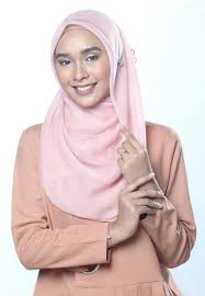 Cara pakai tudung bawal terkini pelbagai variasi 2016, this feature is not available right now. Jom Cuba 7 Step Tutorial Lilit Tudung Stail Yb Nurul Izzah Ini