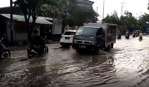 East java, indonesia · 24 hotels available. Hujan Deras Dan Angin Kencang Terjang Bojonegoro Sejumlah Rumah Rusak Bagian 1