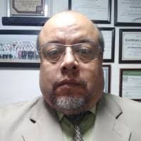 50+ perfiles de «Bernardo Cabrera