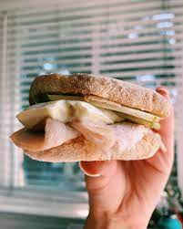 I Ll Admit This Doesn T Look Like Much But Girl It Is Bursting Where My Nailedit Fans At Haha It S A Classic Com In 2020 Roasted Turkey Hot Dog Buns Bread