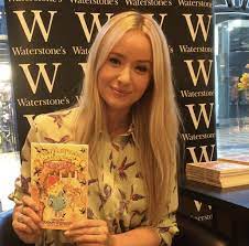 Chas challenged katie and she told chas that she and david spent a night. Inside Emmerdale Star Sammy Winward S Family Life And Home She Shares With Her Lookalike Daughter Ok Magazine