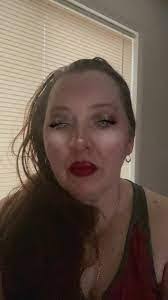 Donna Gargano's Instagram, Twitter & Facebook