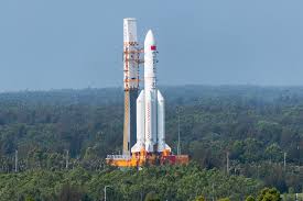 Os eua estão a seguir um foguetão chinês descontrolado que deve reentrar na atmosfera da terra este fim de semana. Letzzpyacs Rvm