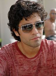 Entourage'': Heads in the ''Clouds''